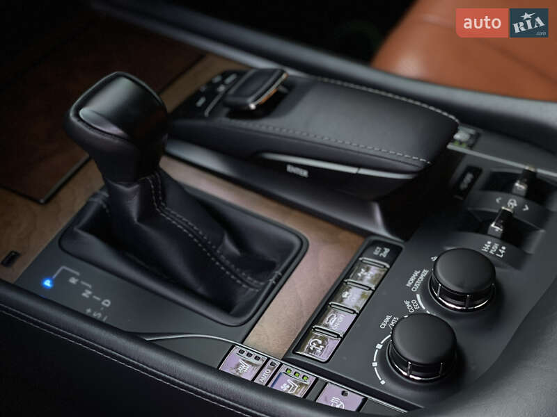 Внедорожник / Кроссовер Lexus LX 2017 в Каменском фото 19 Внедорожник / Кроссовер Lexus LX 2017 в Каменском