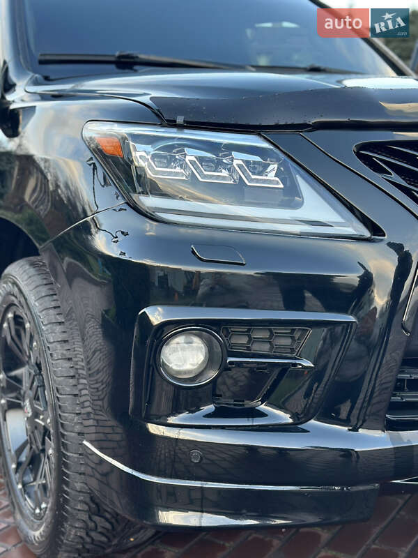 Позашляховик / Кросовер Lexus LX 2008 в Дніпрі