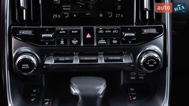 Позашляховик / Кросовер Lexus LX 2023 в Львові