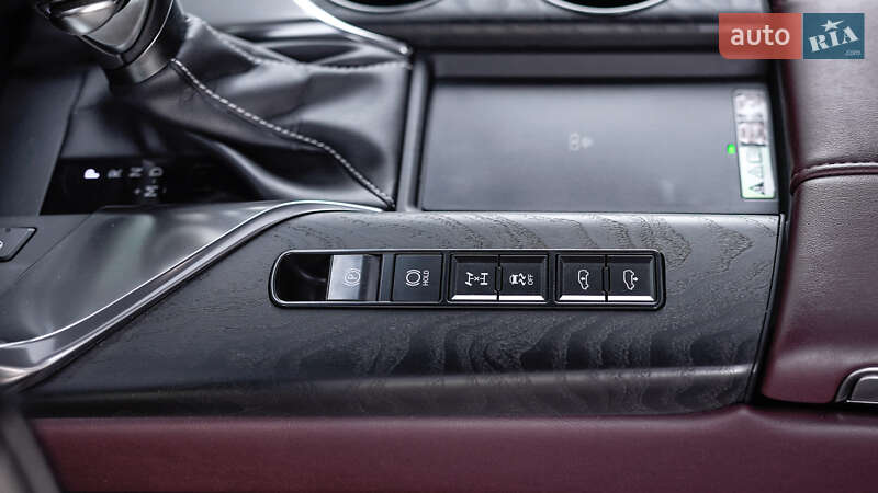 Позашляховик / Кросовер Lexus LX 2023 в Львові