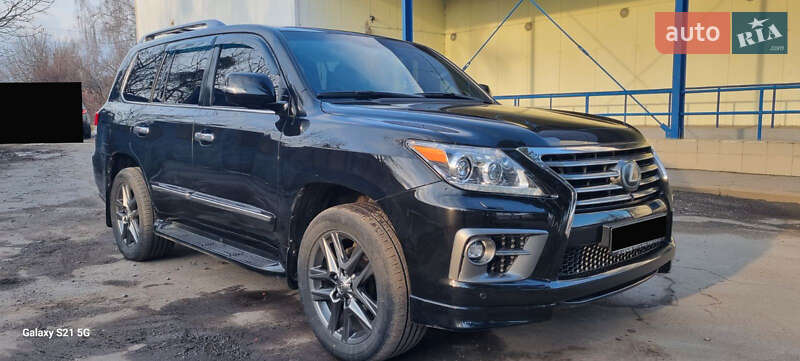 Внедорожник / Кроссовер Lexus LX 2014 в Лубнах