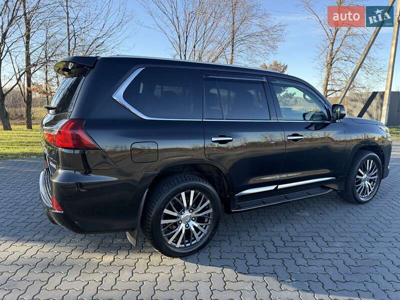 Внедорожник / Кроссовер Lexus LX 2017 в Ивано-Франковске