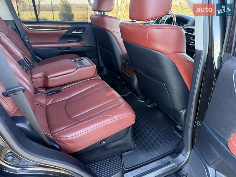 Внедорожник / Кроссовер Lexus LX 2017 в Ивано-Франковске