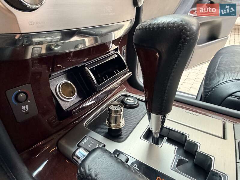 Позашляховик / Кросовер Lexus LX 2014 в Одесі фото 57 Позашляховик / Кросовер Lexus LX 2014 в Одесі
