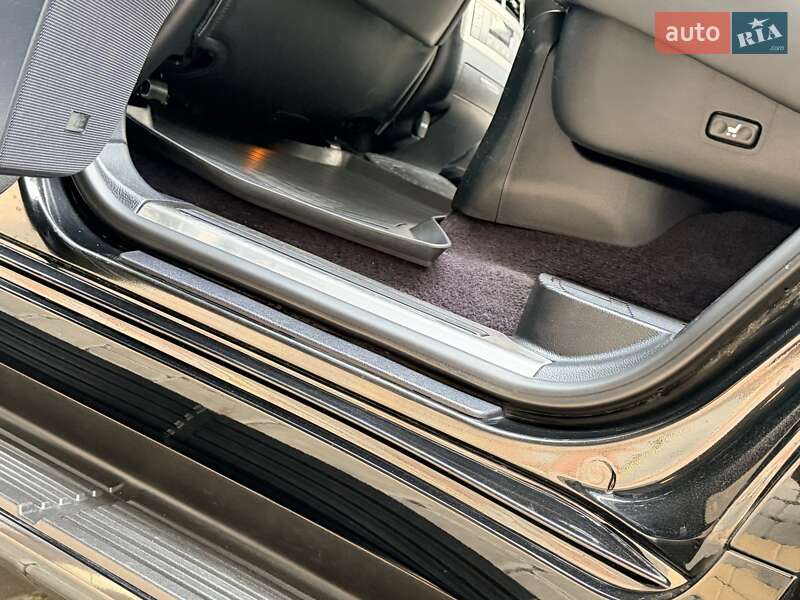 Позашляховик / Кросовер Lexus LX 2014 в Одесі фото 78 Позашляховик / Кросовер Lexus LX 2014 в Одесі