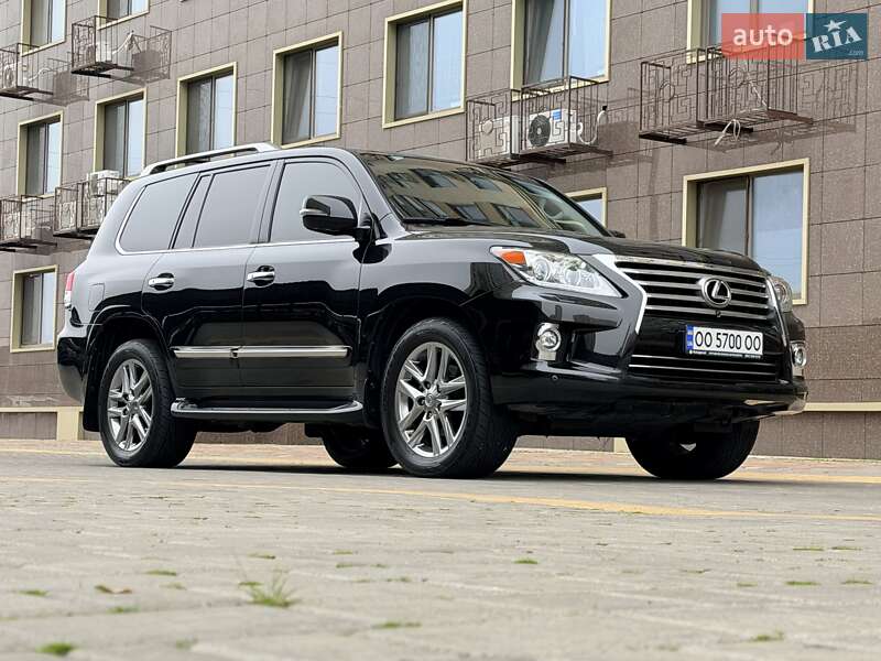 Позашляховик / Кросовер Lexus LX 2014 в Одесі фото 157 Позашляховик / Кросовер Lexus LX 2014 в Одесі