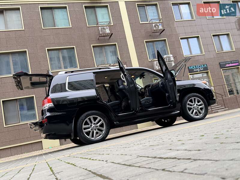 Позашляховик / Кросовер Lexus LX 2014 в Одесі фото 162 Позашляховик / Кросовер Lexus LX 2014 в Одесі