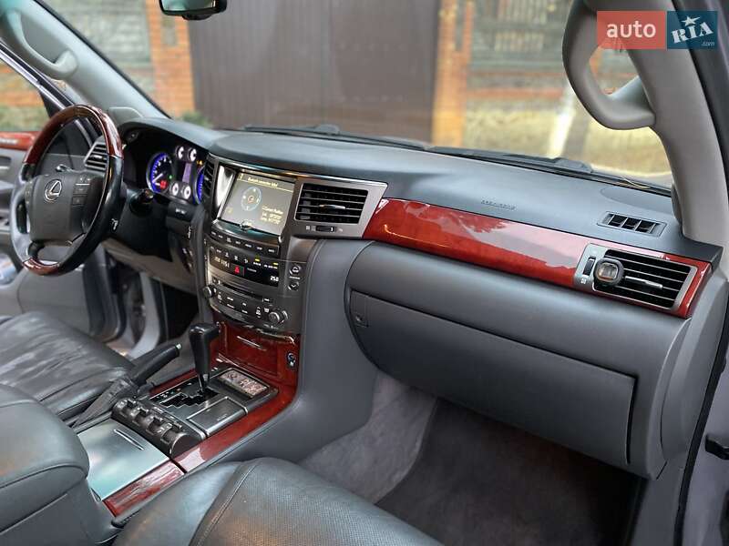 Внедорожник / Кроссовер Lexus LX 2008 в Киеве фото 35 Внедорожник / Кроссовер Lexus LX 2008 в Киеве