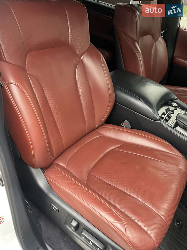 Позашляховик / Кросовер Lexus LX 2017 в Харкові фото 7 Позашляховик / Кросовер Lexus LX 2017 в Харкові