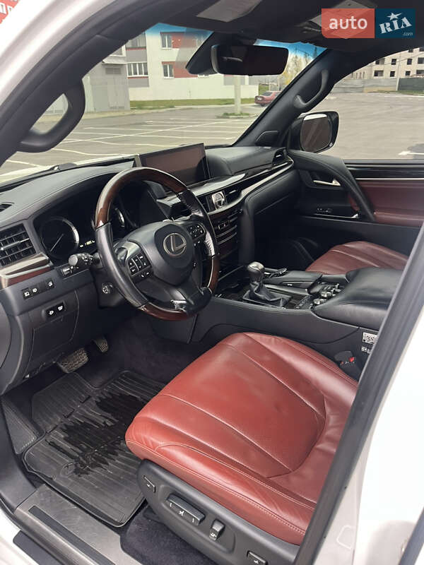 Позашляховик / Кросовер Lexus LX 2017 в Харкові фото 17 Позашляховик / Кросовер Lexus LX 2017 в Харкові