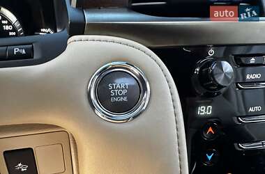 Внедорожник / Кроссовер Lexus LX 2015 в Киеве