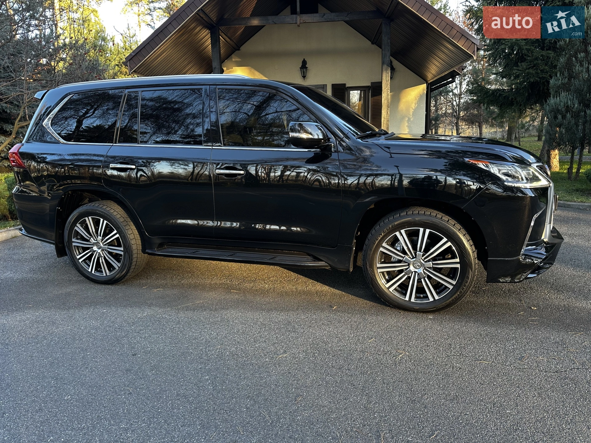2015 Lexus LX - мініатюра 24