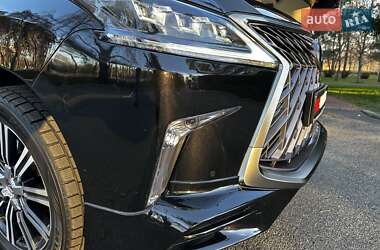 Внедорожник / Кроссовер Lexus LX 2015 в Киеве