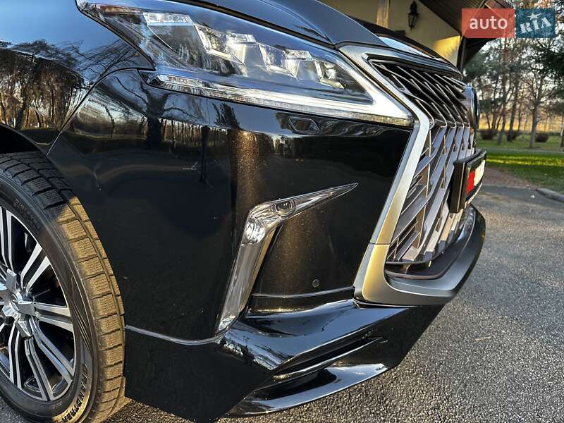Позашляховик / Кросовер Lexus LX 2015 в Києві