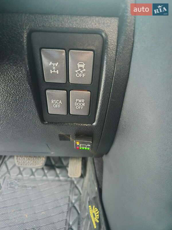 Позашляховик / Кросовер Lexus LX 2011 в Одесі