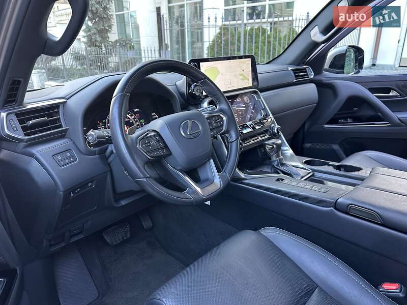 Позашляховик / Кросовер Lexus LX 2022 в Києві