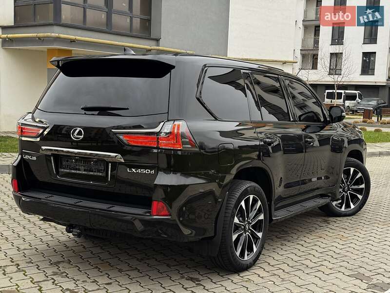 Позашляховик / Кросовер Lexus LX 2020 в Івано-Франківську