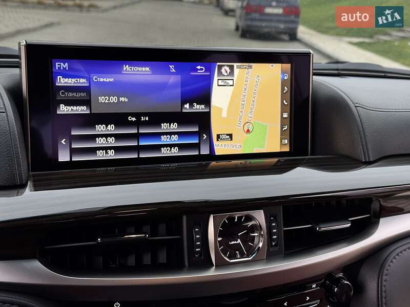 Позашляховик / Кросовер Lexus LX 2020 в Івано-Франківську