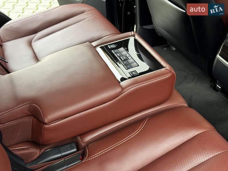 Позашляховик / Кросовер Lexus LX 2020 в Івано-Франківську