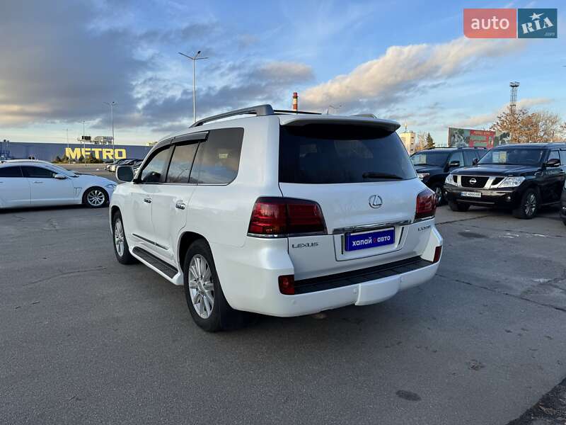 Внедорожник / Кроссовер Lexus LX 2010 в Днепре