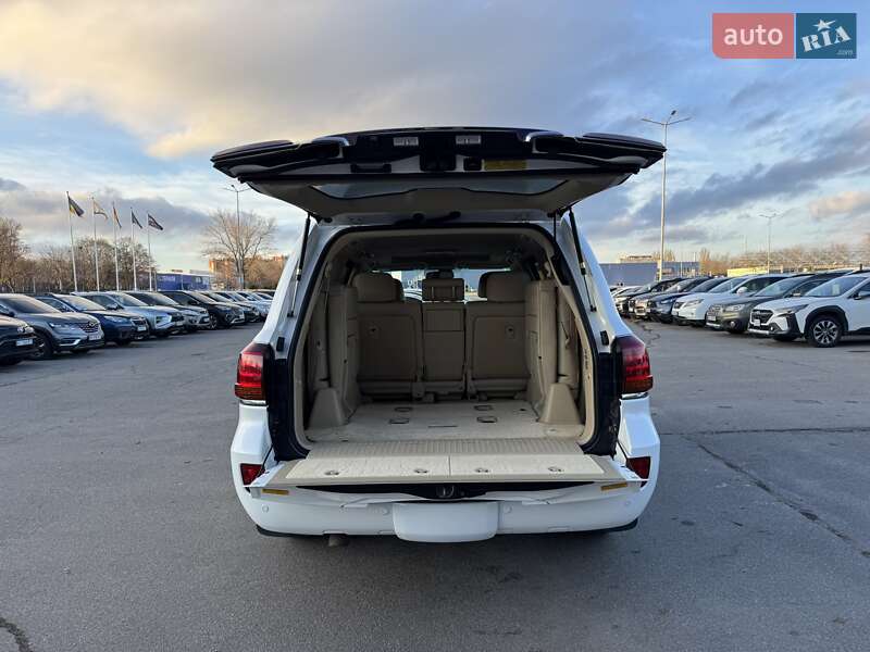 Внедорожник / Кроссовер Lexus LX 2010 в Днепре