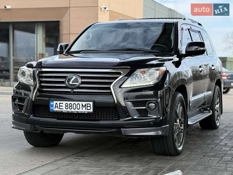 Lexus LX 2013