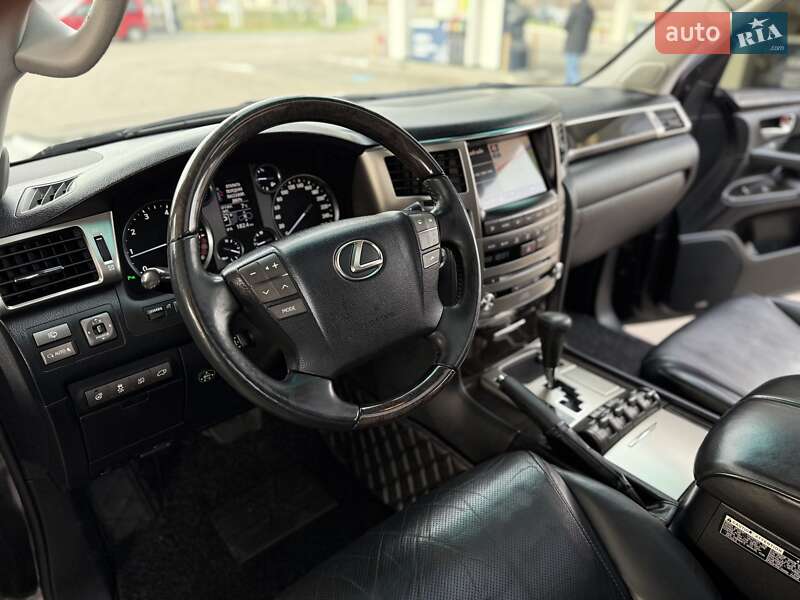 Позашляховик / Кросовер Lexus LX 2013 в Дніпрі фото 17 Позашляховик / Кросовер Lexus LX 2013 в Дніпрі