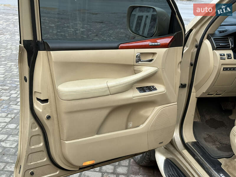 Позашляховик / Кросовер Lexus LX 2008 в Хмельницькому