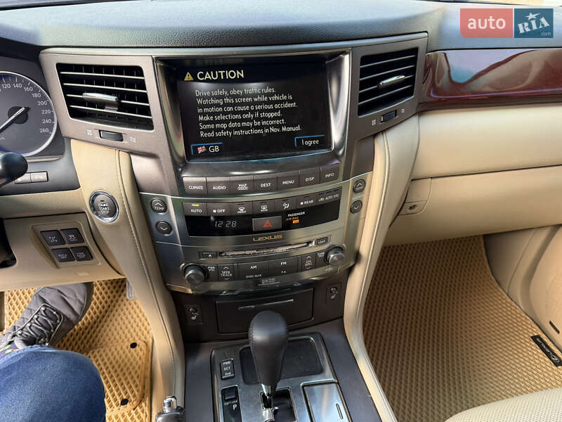 Внедорожник / Кроссовер Lexus LX 2008 в Полтаве фото 9 Внедорожник / Кроссовер Lexus LX 2008 в Полтаве