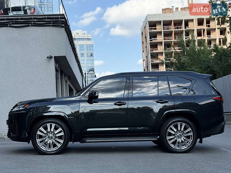 Внедорожник / Кроссовер Lexus LX 2022 в Киеве