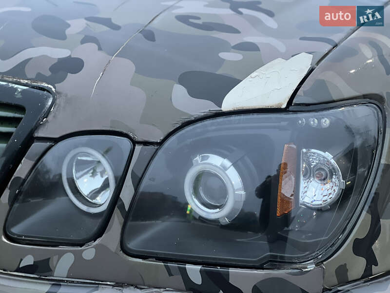 Позашляховик / Кросовер Lexus LX 1998 в Києві