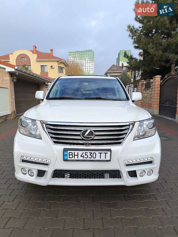 Внедорожник / Кроссовер Lexus LX 2010 в Одессе фото 3 Внедорожник / Кроссовер Lexus LX 2010 в Одессе