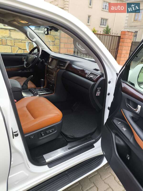 Внедорожник / Кроссовер Lexus LX 2010 в Одессе фото 45 Внедорожник / Кроссовер Lexus LX 2010 в Одессе