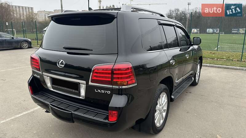 Позашляховик / Кросовер Lexus LX 2008 в Івано-Франківську