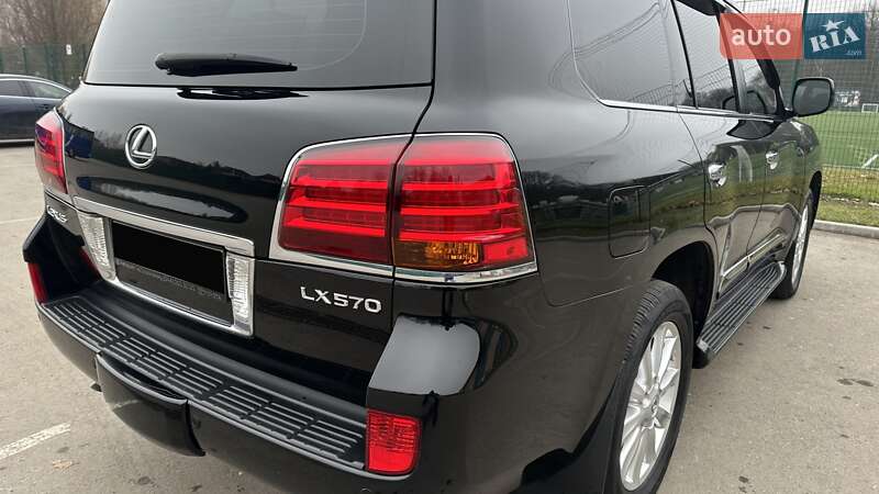 Позашляховик / Кросовер Lexus LX 2008 в Івано-Франківську