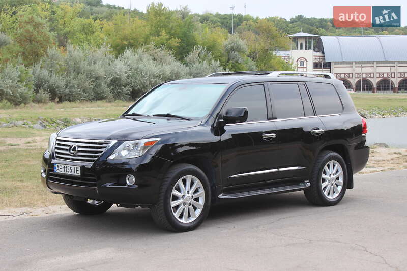Внедорожник / Кроссовер Lexus LX 2010 в Днепре