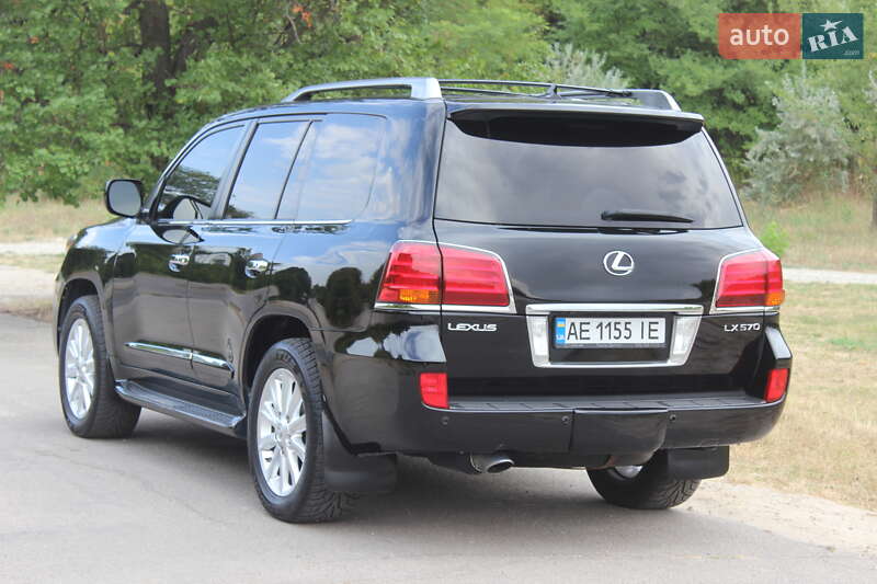 Внедорожник / Кроссовер Lexus LX 2010 в Днепре