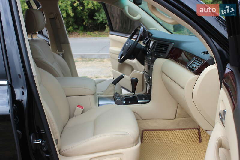 Внедорожник / Кроссовер Lexus LX 2010 в Днепре