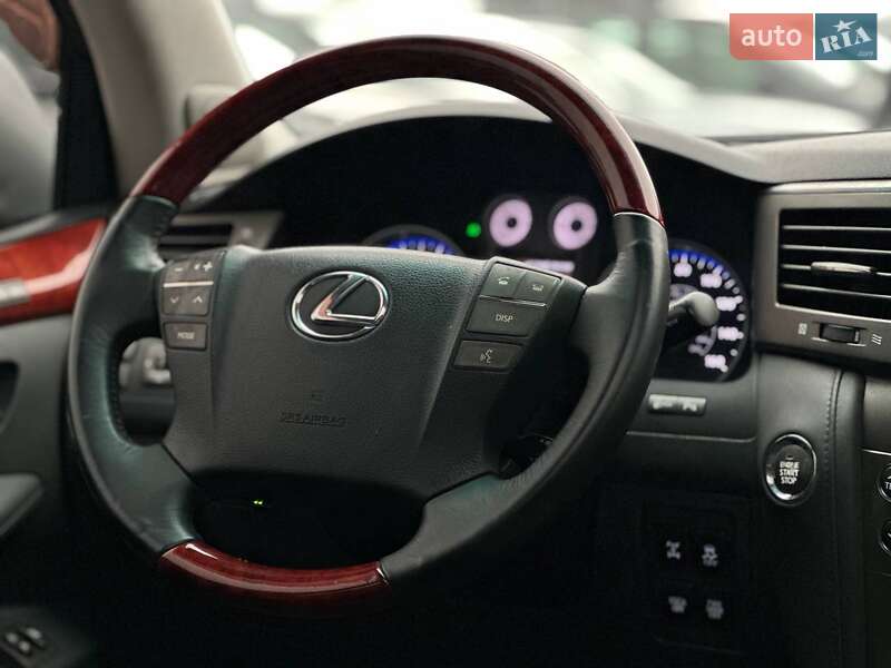 Позашляховик / Кросовер Lexus LX 2008 в Києві фото 21 Позашляховик / Кросовер Lexus LX 2008 в Києві