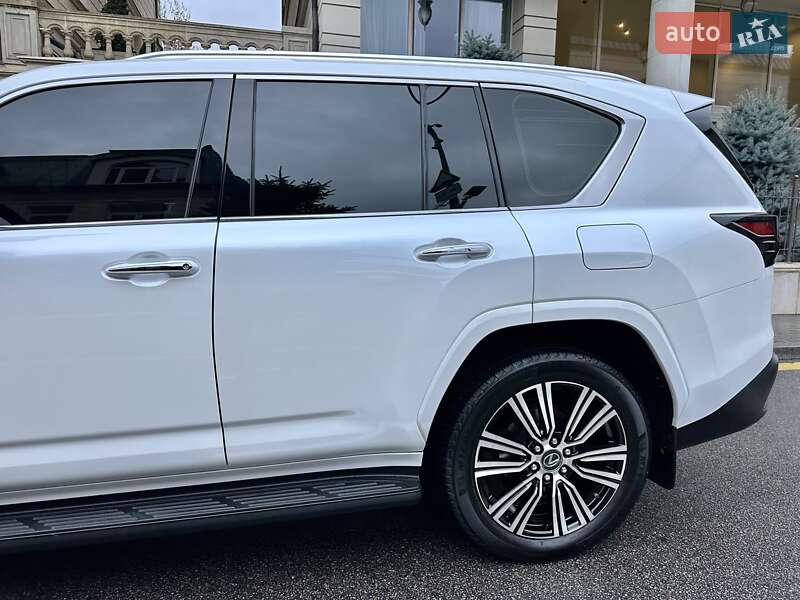Внедорожник / Кроссовер Lexus LX 2022 в Киеве фото 26 Внедорожник / Кроссовер Lexus LX 2022 в Киеве