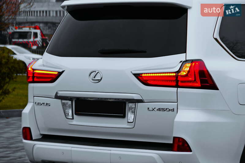 Внедорожник / Кроссовер Lexus LX 2017 в Днепре