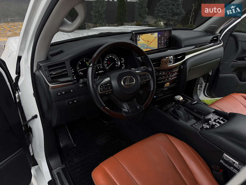 Внедорожник / Кроссовер Lexus LX 2017 в Днепре