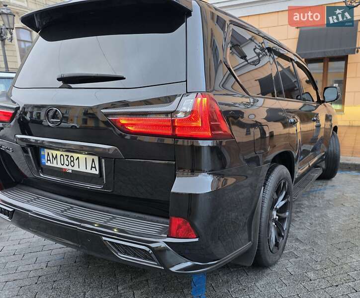 Внедорожник / Кроссовер Lexus LX 2015 в Одессе