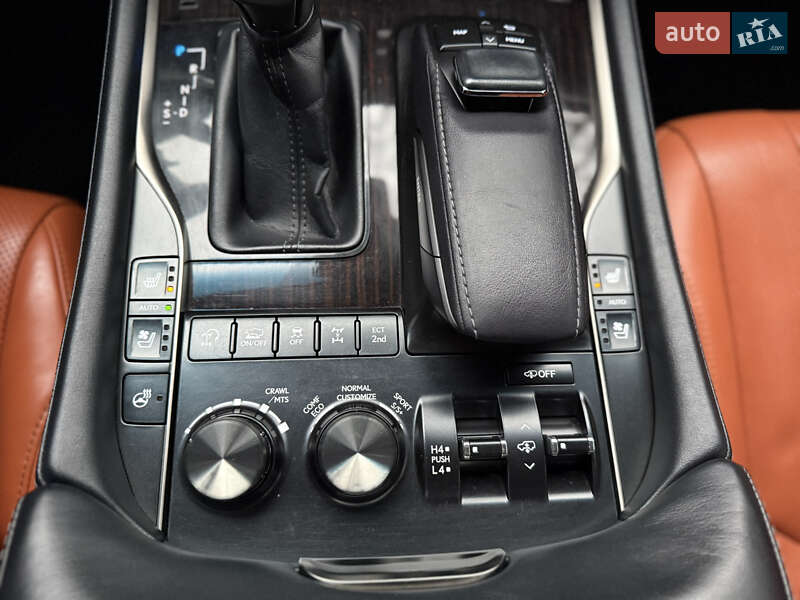 Внедорожник / Кроссовер Lexus LX 2016 в Белой Церкви фото 31 Внедорожник / Кроссовер Lexus LX 2016 в Белой Церкви