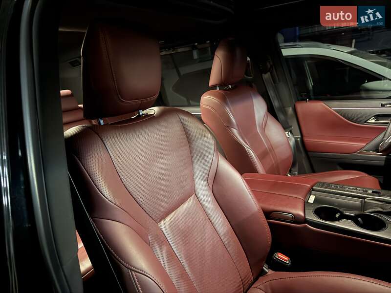 Внедорожник / Кроссовер Lexus LX 2022 в Киеве фото 41 Внедорожник / Кроссовер Lexus LX 2022 в Киеве