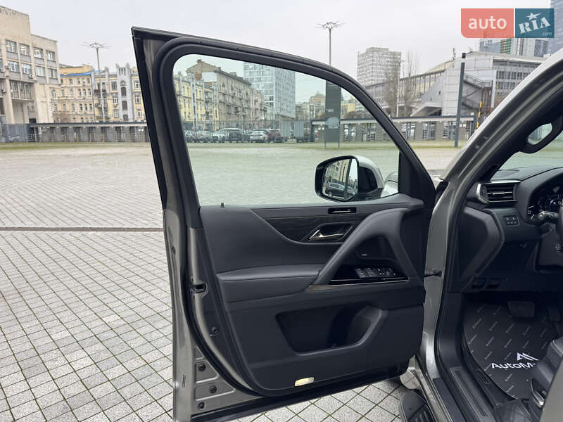 Внедорожник / Кроссовер Lexus LX 2022 в Киеве