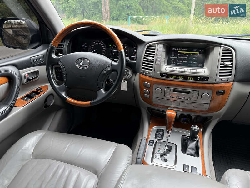 Внедорожник / Кроссовер Lexus LX 2007 в Киеве