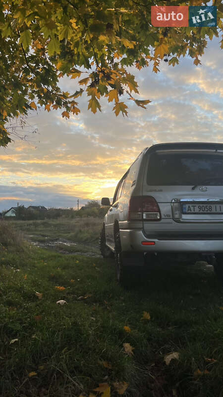 Внедорожник / Кроссовер Lexus LX 2005 в Ивано-Франковске