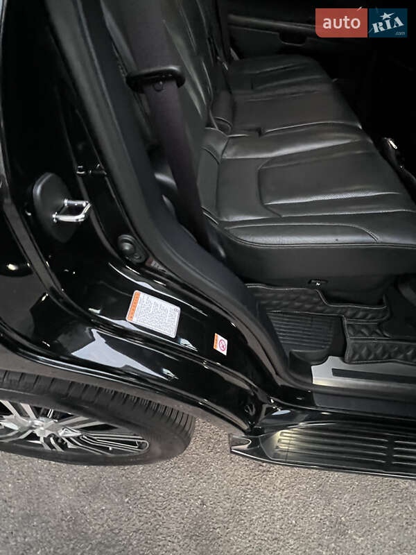 Внедорожник / Кроссовер Lexus LX 2019 в Киеве фото 24 Внедорожник / Кроссовер Lexus LX 2019 в Киеве