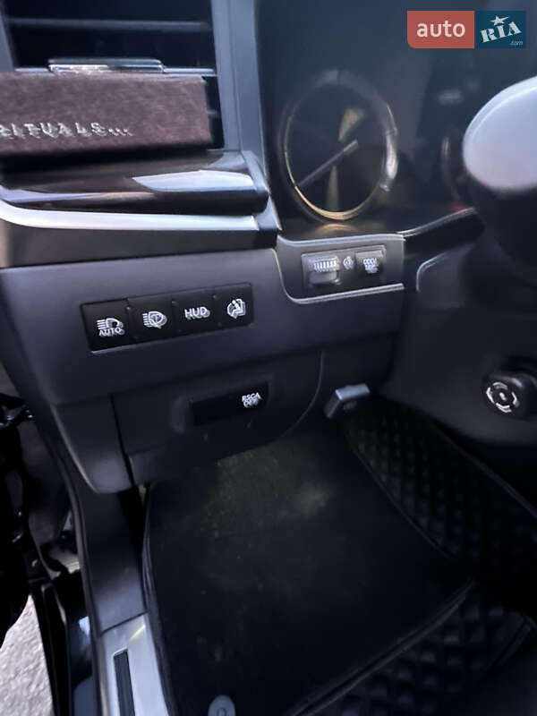 Внедорожник / Кроссовер Lexus LX 2019 в Киеве фото 37 Внедорожник / Кроссовер Lexus LX 2019 в Киеве